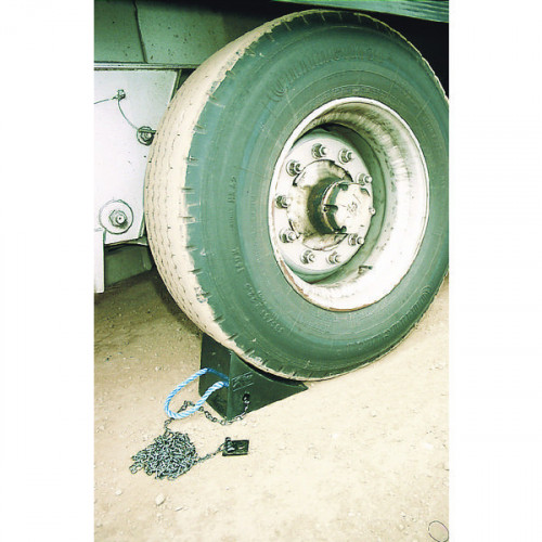 Wheel Chock Moulded Rubber Black 330114